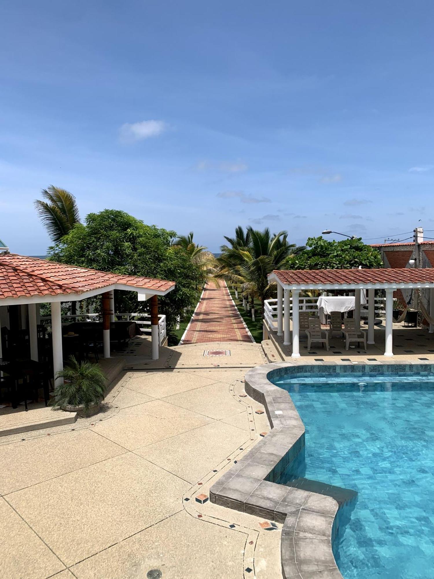 Hotel La Mar Playas Exterior photo
